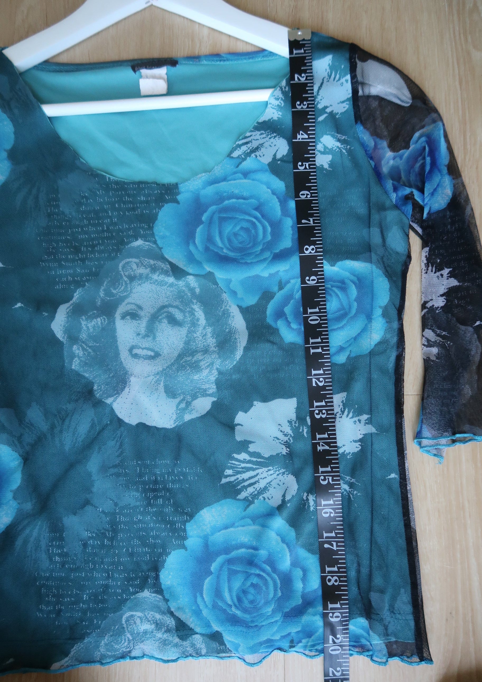 Kiwi Kiss Blue Graphic Top