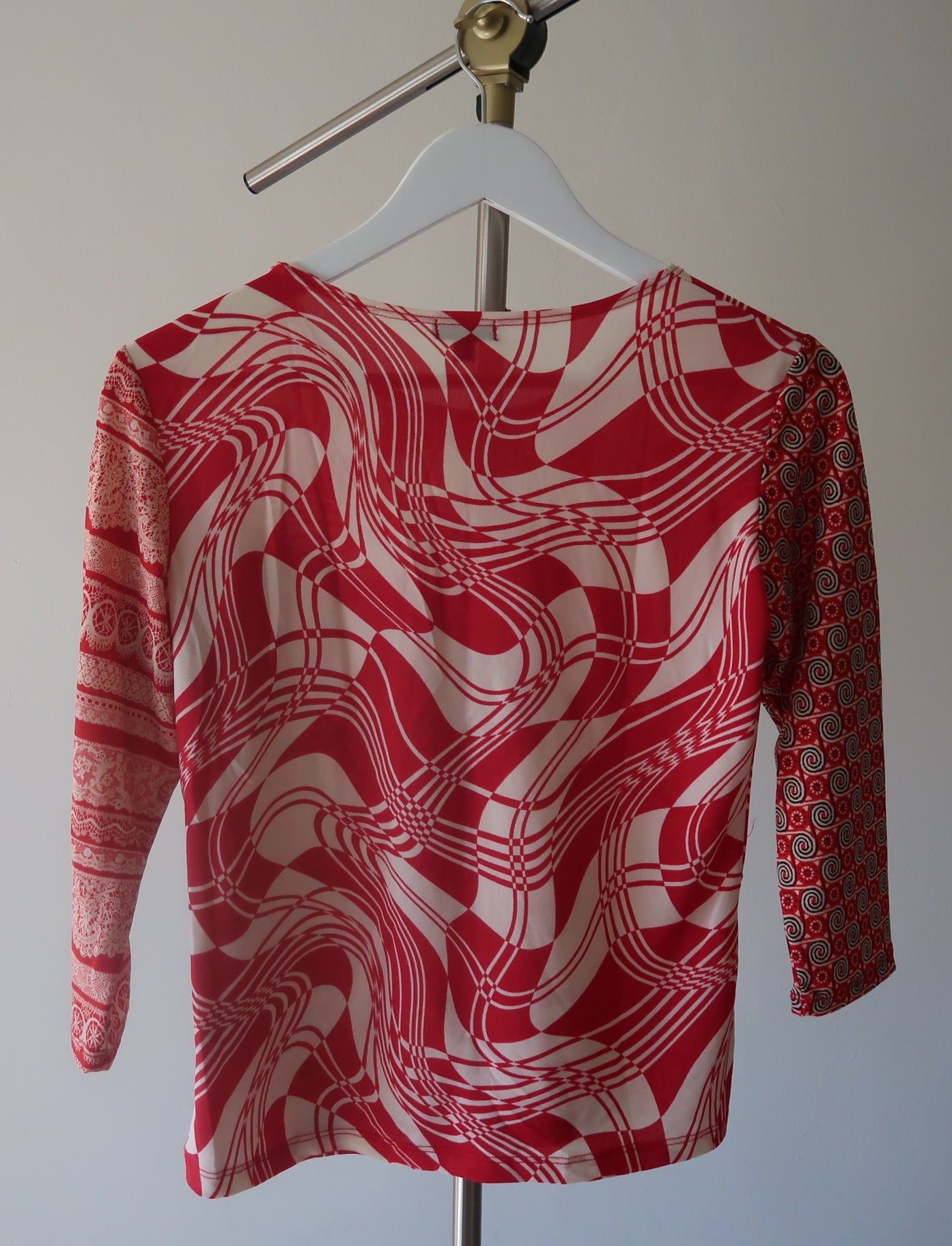Geometric Print Quarter Sleeve Top