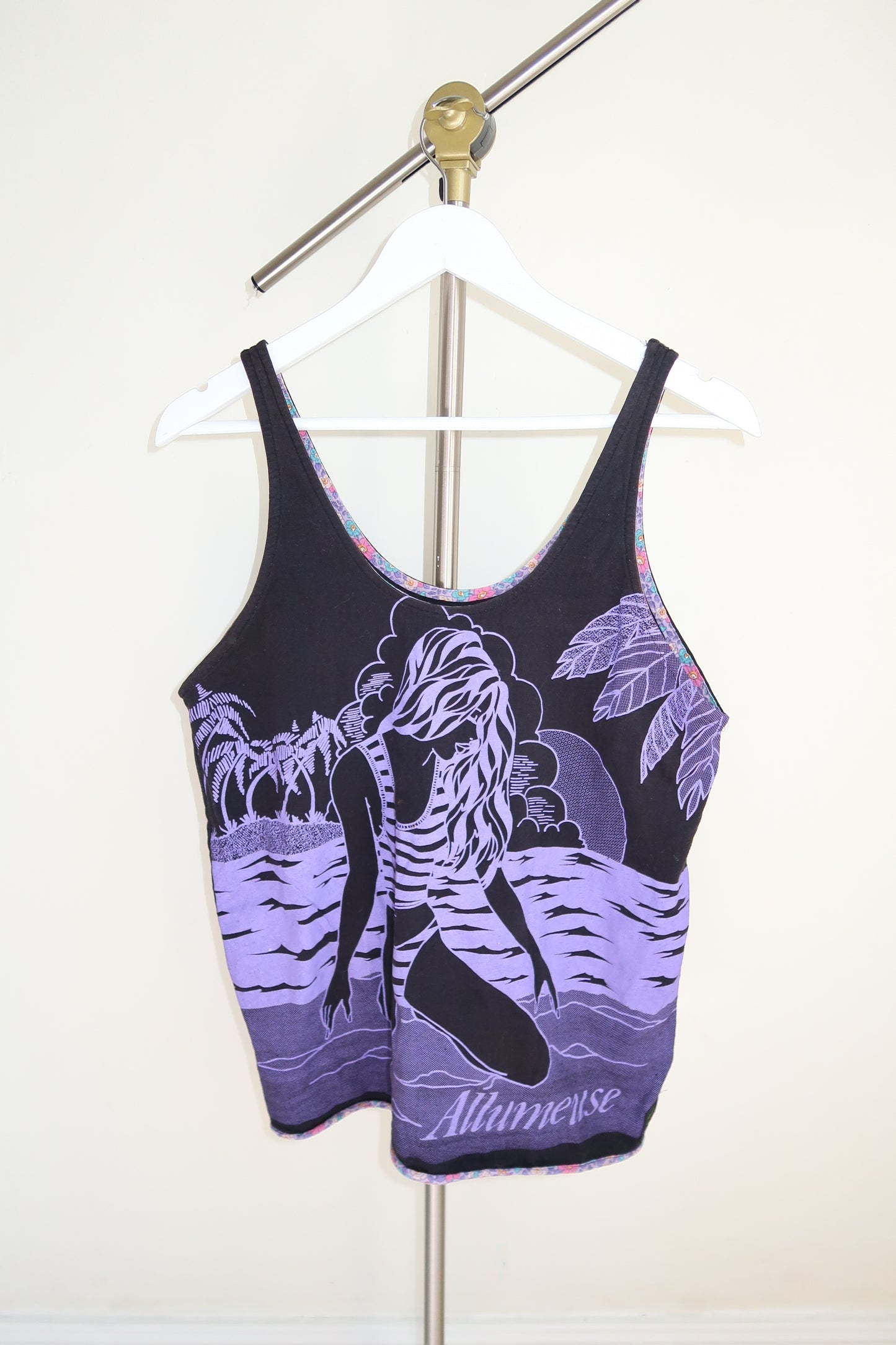 Activity Graphic Beach Tank