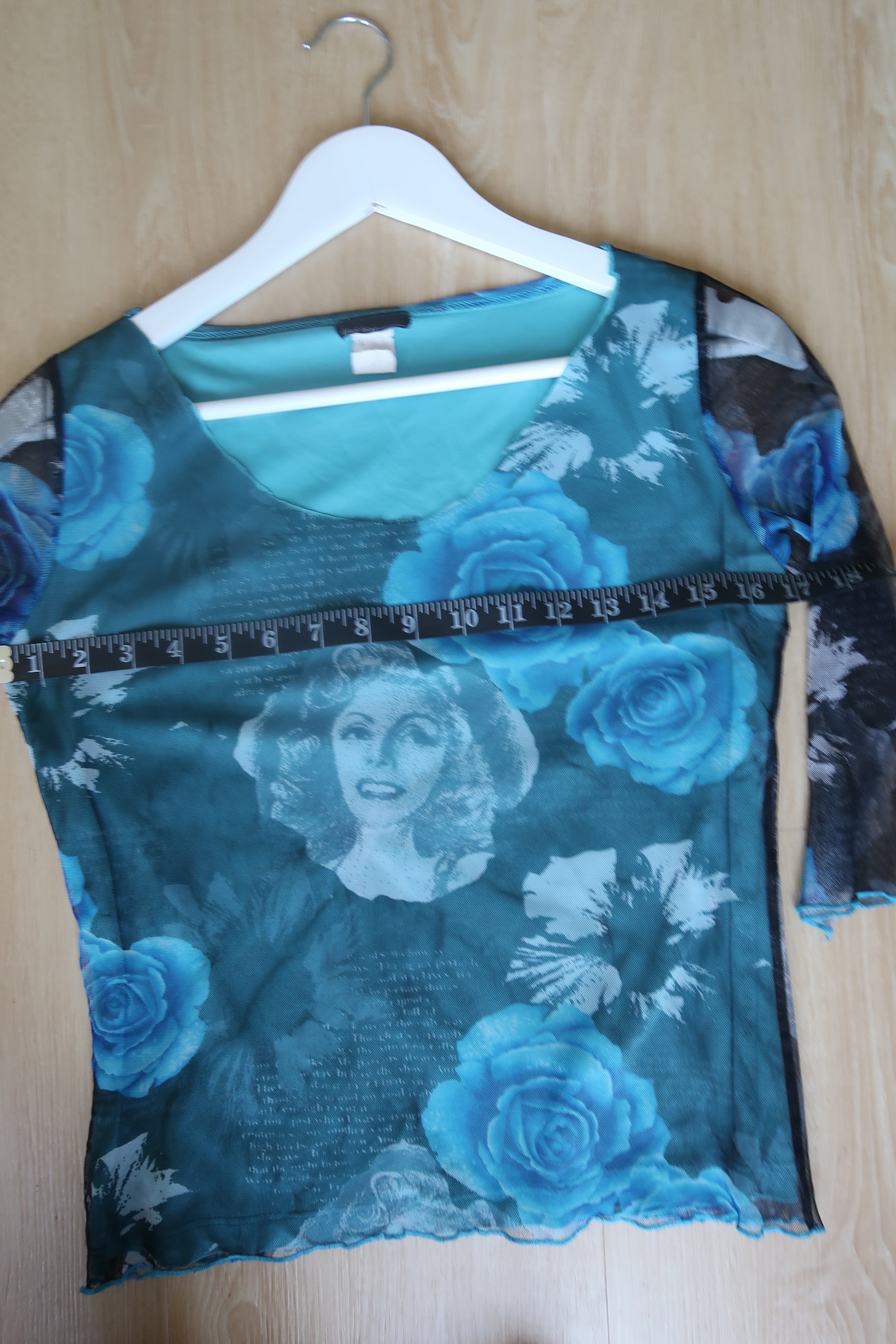 Kiwi Kiss Blue Graphic Top
